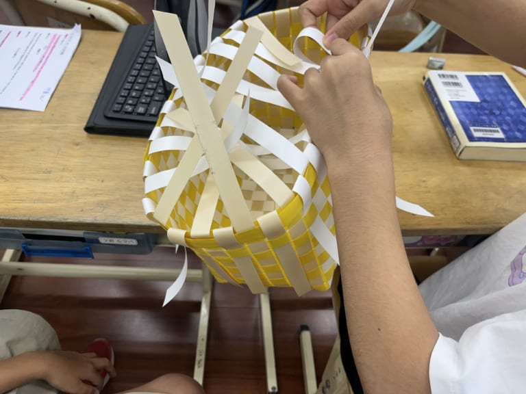 【４年生】プラかご作り