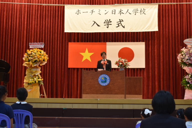 令和７年度　入学式