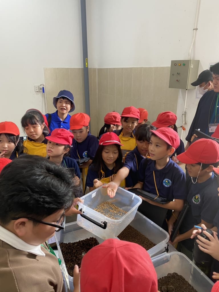 【４年生】校外学習へ行きました。