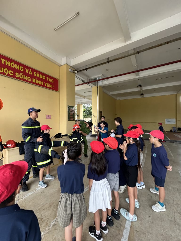 【小３】校外学習に行きました