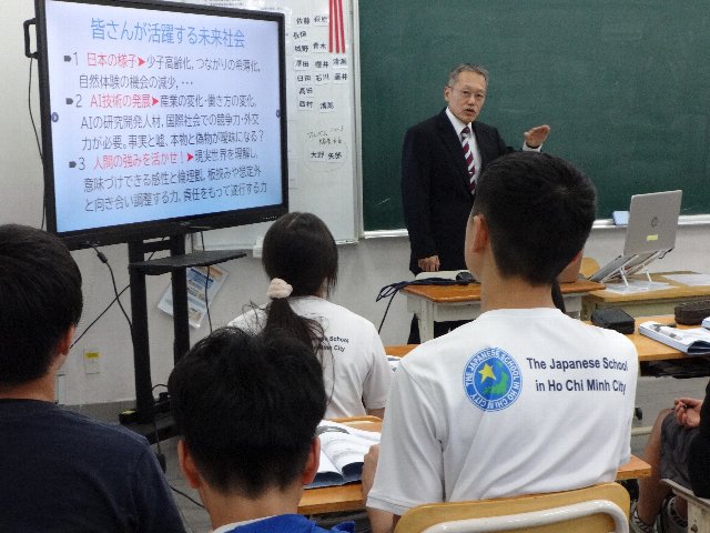 【中学部３年】進路学習会・高校説明会がはじまりました。