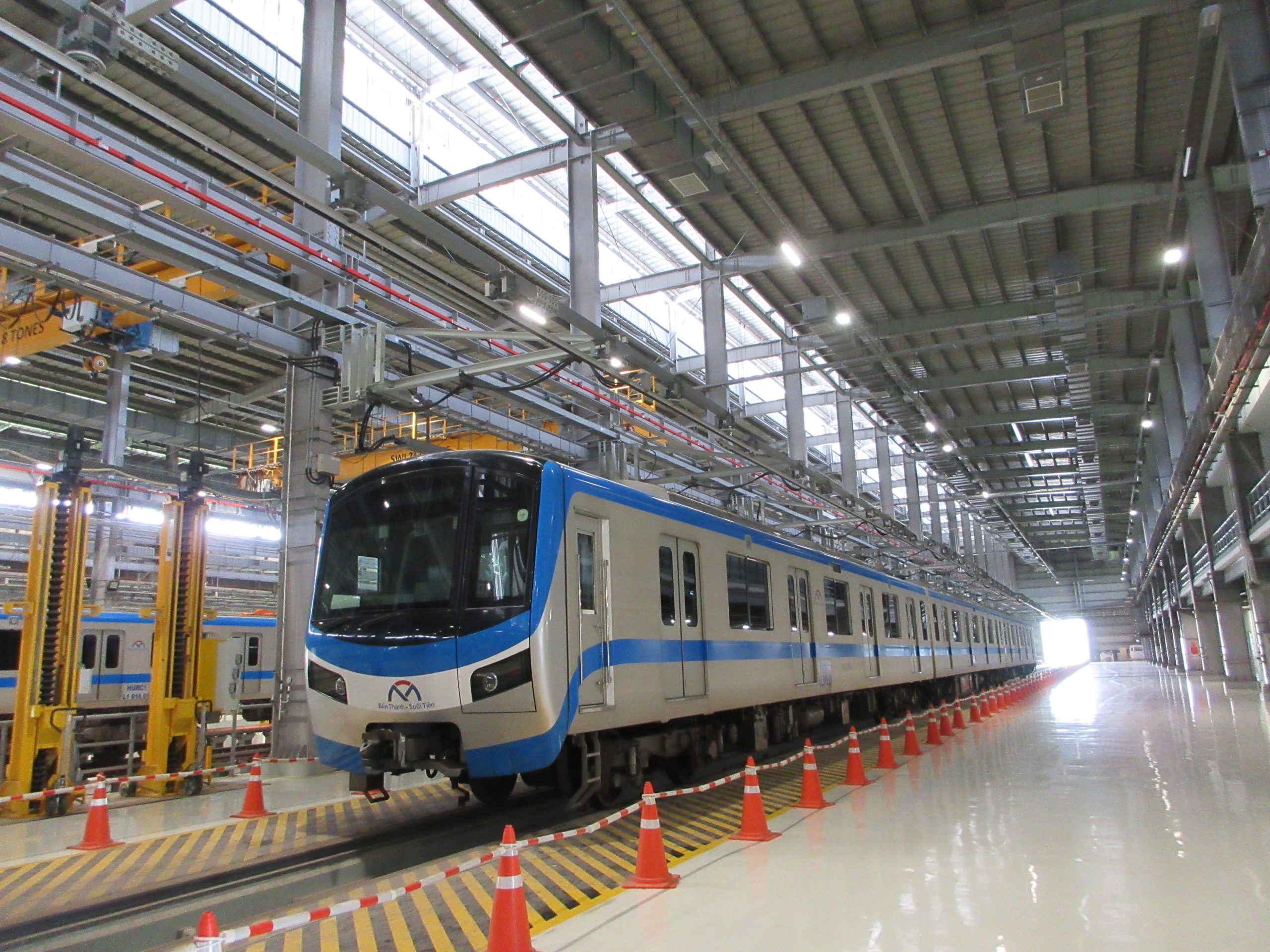 【小3】メトロ車両基地見学や運動会練習